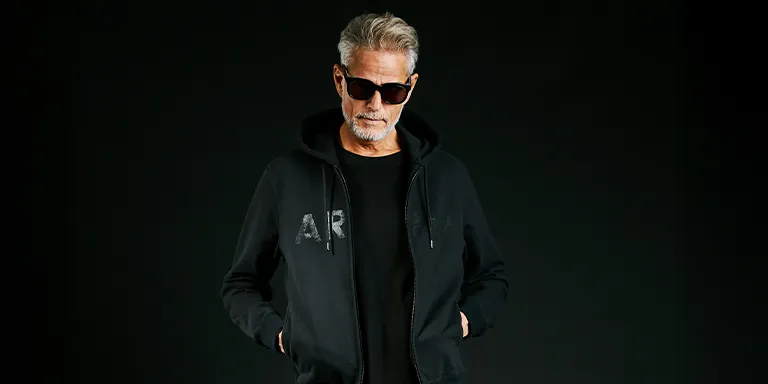 1piu1uguale3 black military