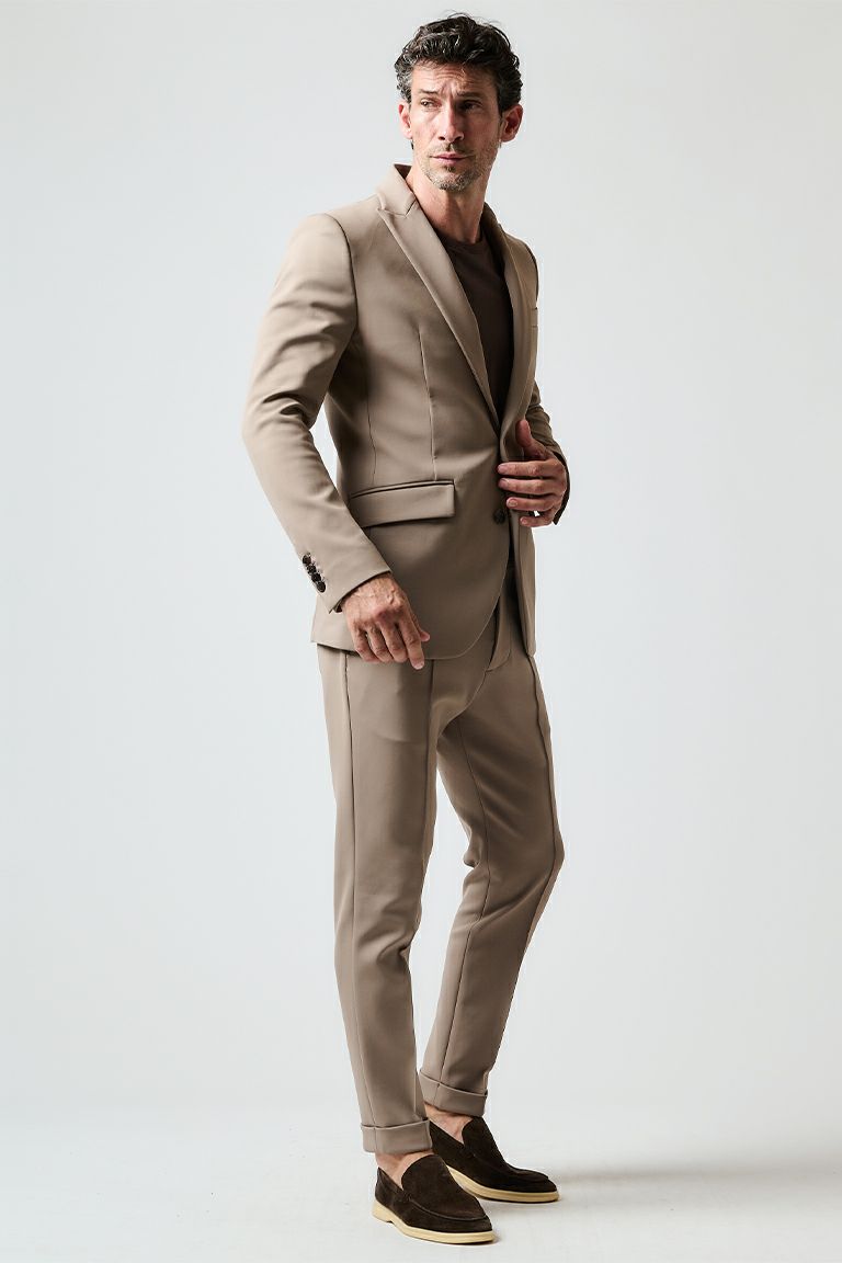 CREASE SLACKS［GRAY BEIGE］