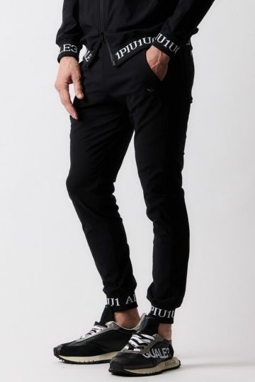 113 SPORT LIMITED JACQUARD LOGO PANTS［BLACK］ | 1PIU1UGUALE3 