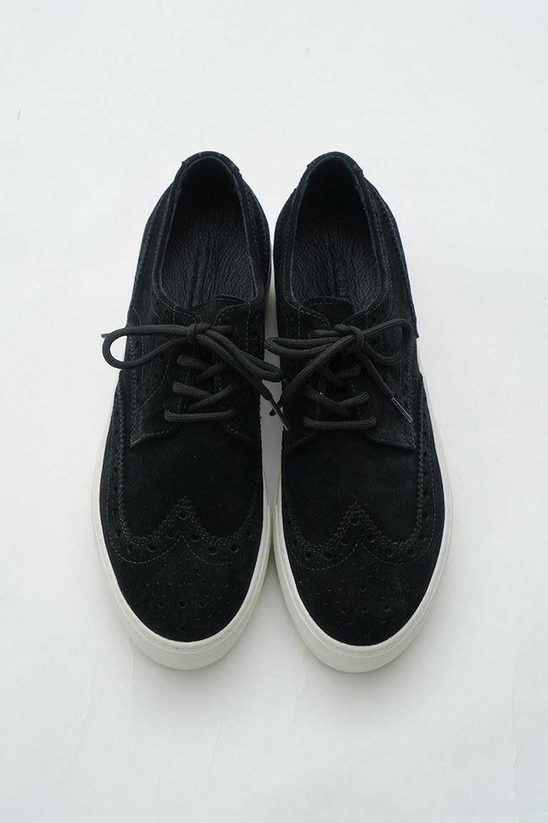 WING TIP SNEAKER［BLACK］ | 1PIU1UGUALE3｜ウノ ピゥ ウノ