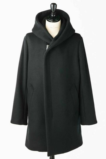 WRAP COAT［BLACK］ | 1PIU1UGUALE3｜ウノ ピゥ ウノ ウグァーレ トレ