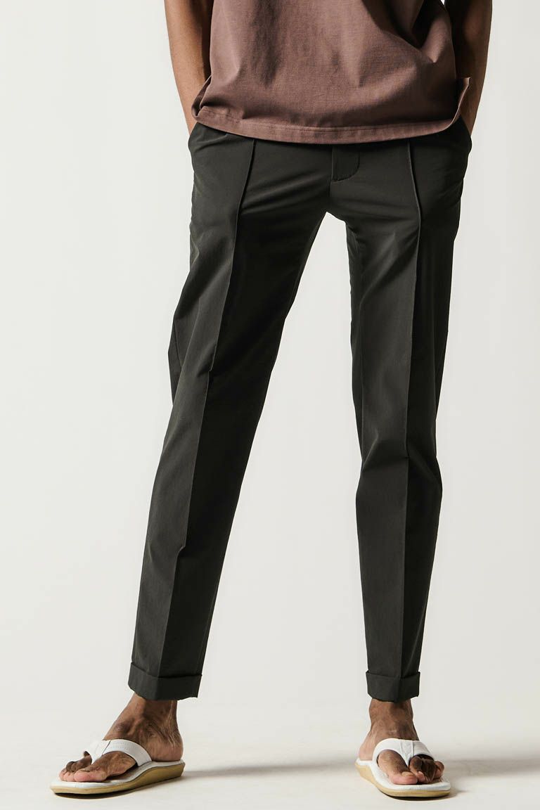 CREASE SLACKS［D.BROWN］ | VATOMCE | 1PIU1UGUALE3正規店