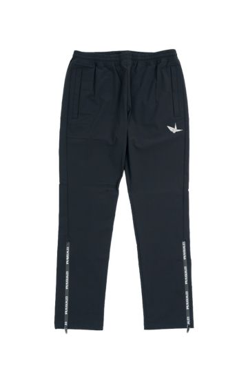 極美品✨1PIU1UGUALE3 GOLF セットアップ スニード 黒 Ⅶ／Ⅵ 1PIU1UGUALE3 GOLF メンズ セットアップは上品なデザインと機能